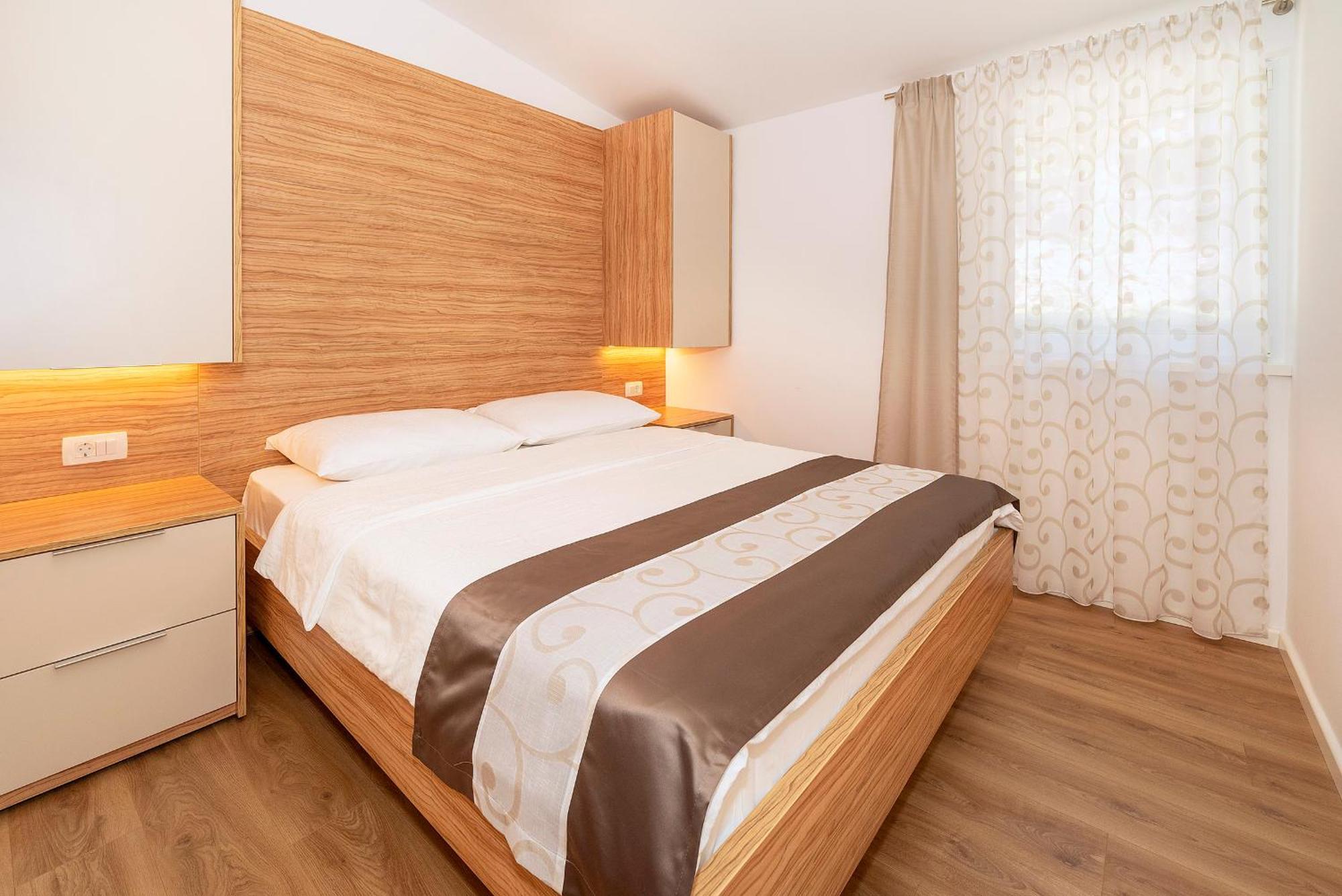 Apartments Kricin II Башка Екстер'єр фото