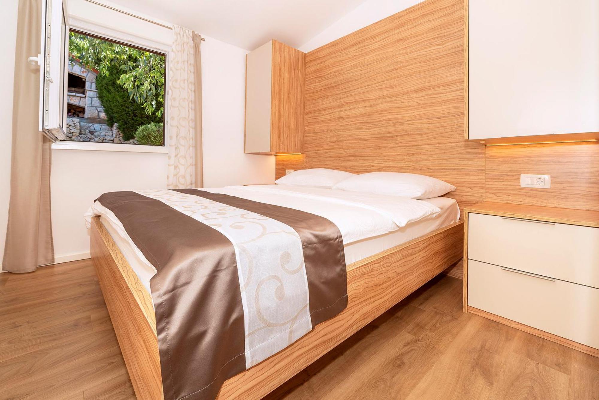 Apartments Kricin II Башка Екстер'єр фото