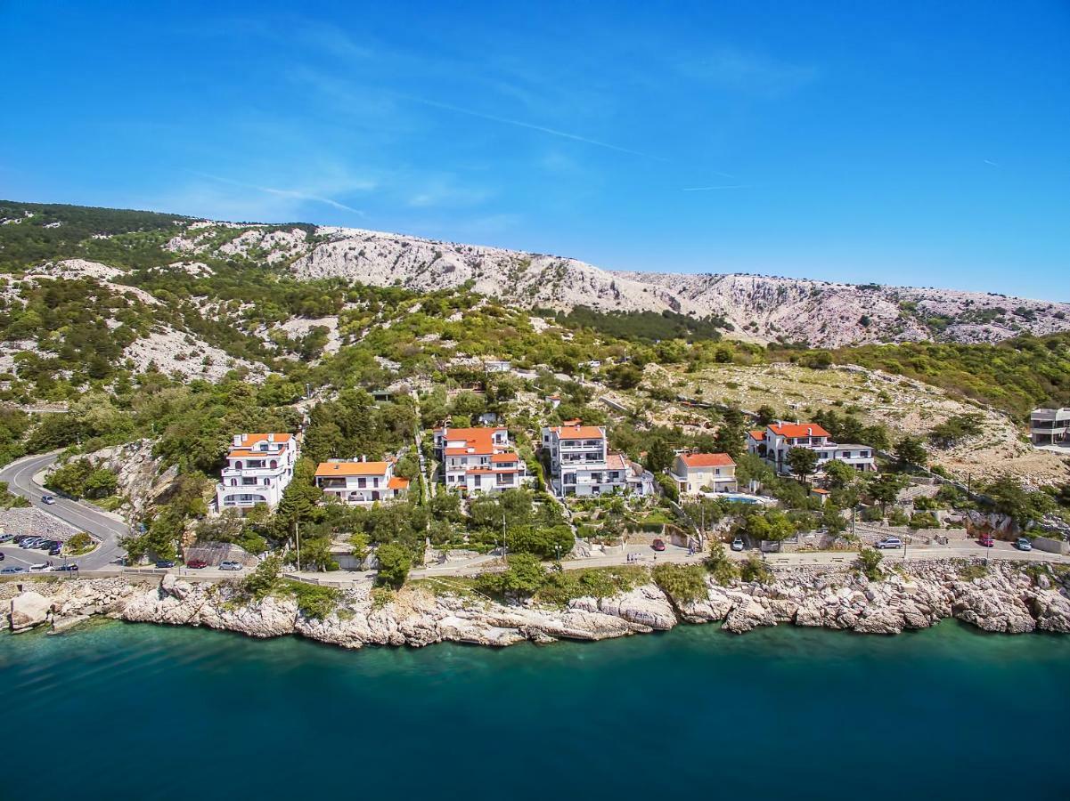 Apartments Kricin II Башка Екстер'єр фото